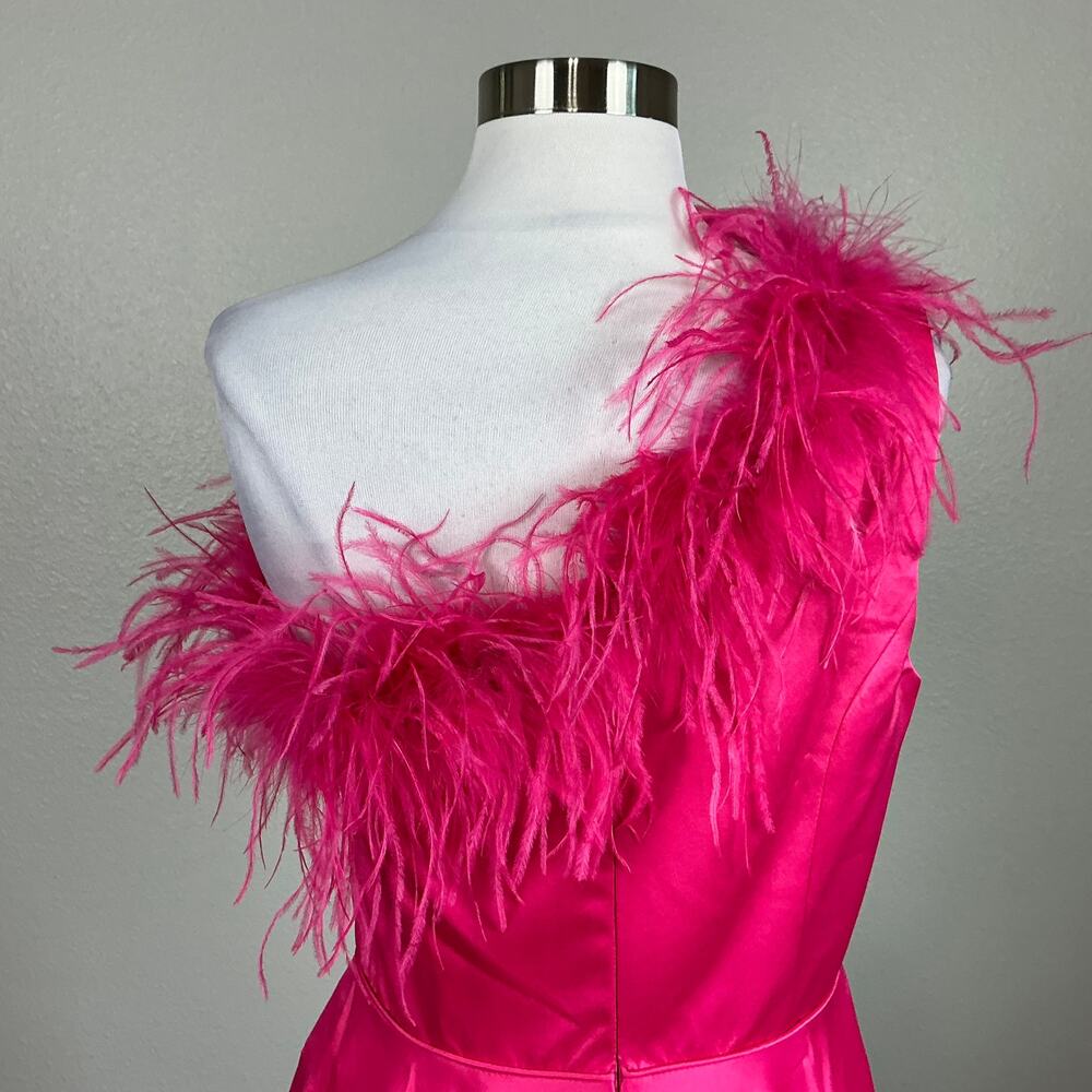Mac Duggal 11684 Pink Evening Gown Satin One Shoulder Feather Trim Dress Size 4 - Picture 9 of 11